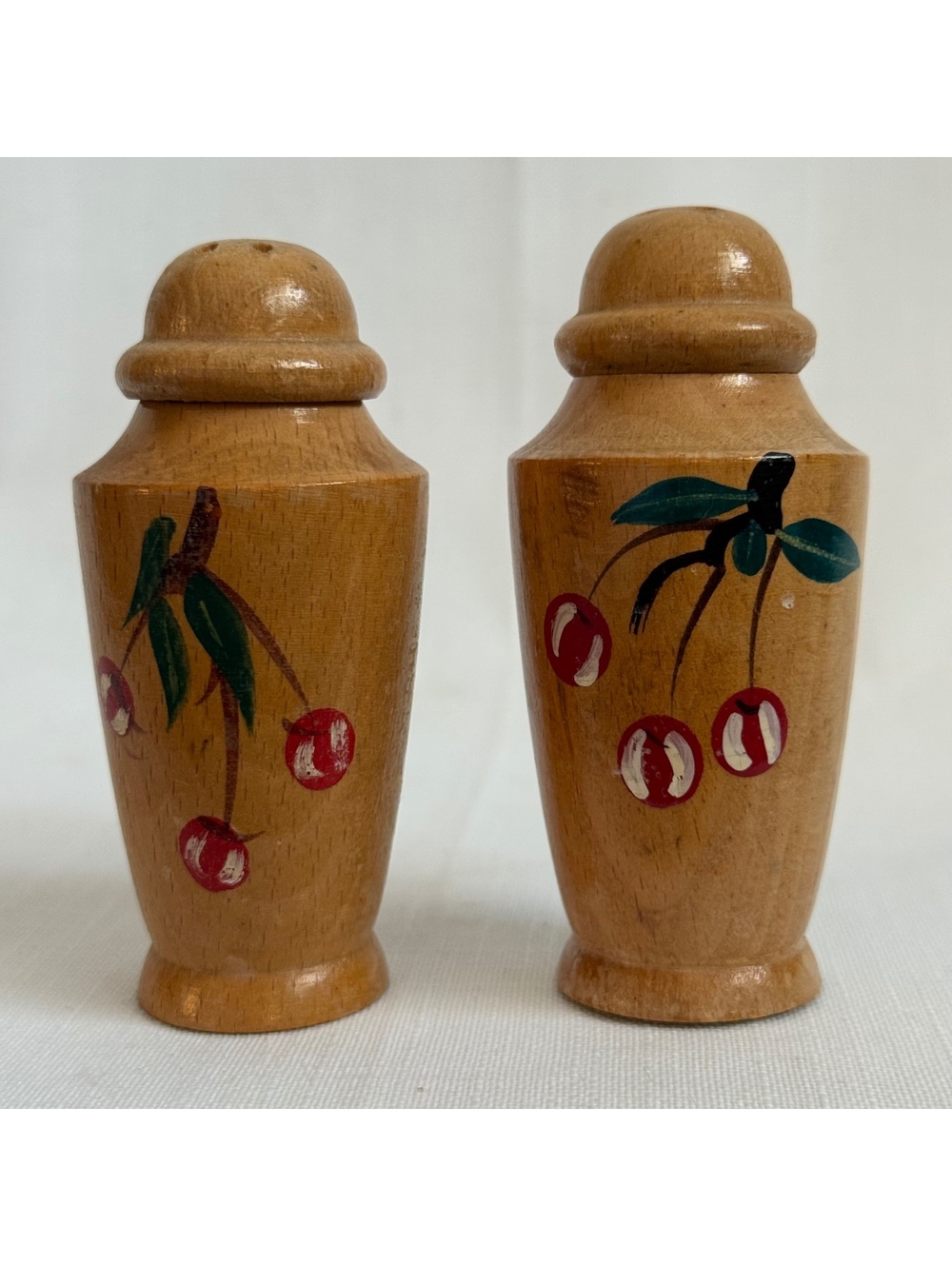 Vintage Ucagco Japan Wooden Salt Pepper Shakers Hand Painted Cherry Screw Top
